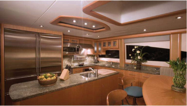 Motor yacht Don Carlo - Galley