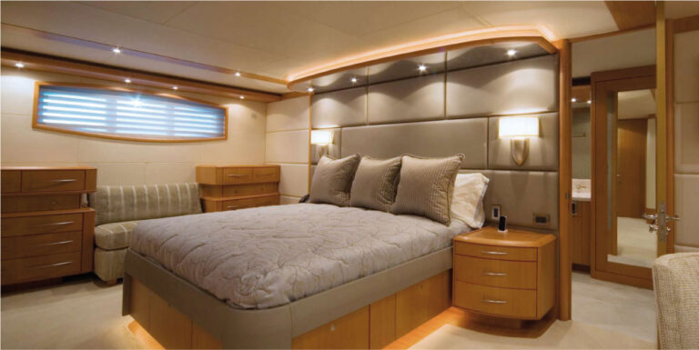 Motor yacht Don Carlo - Master cabin