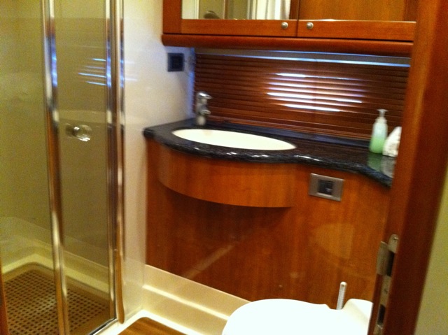 Motor yacht GIANPIER - Bathroom