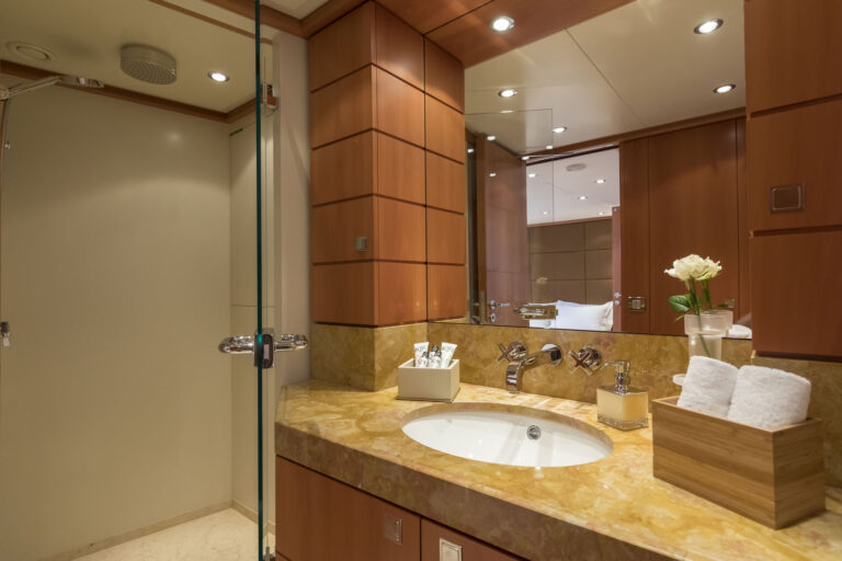 Motor yacht L'EQUINOX - Guest ensuite