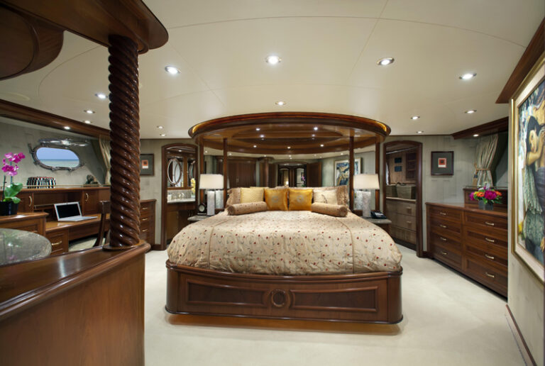 Motor yacht OLGA - Master Cabin