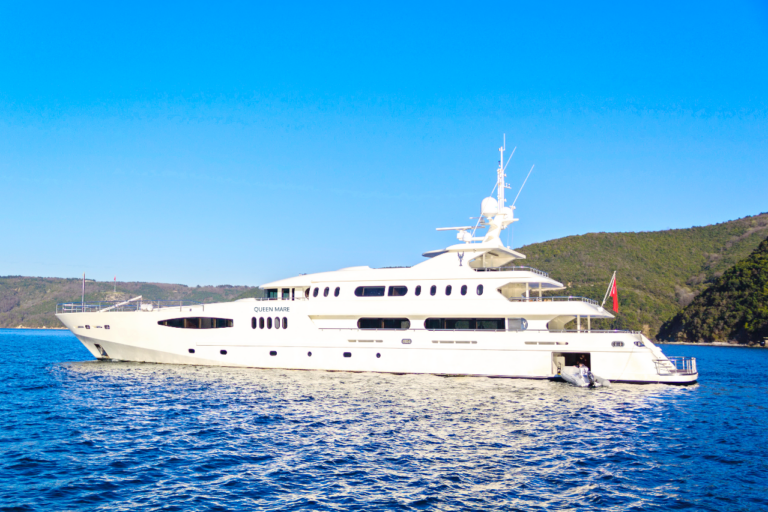 Motor Yacht QUEEN MARE