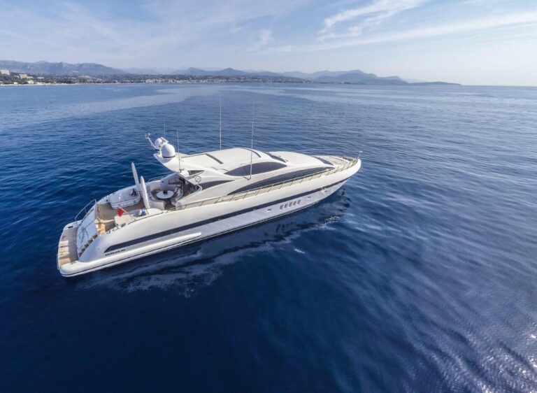 Motor Yacht SERENADA