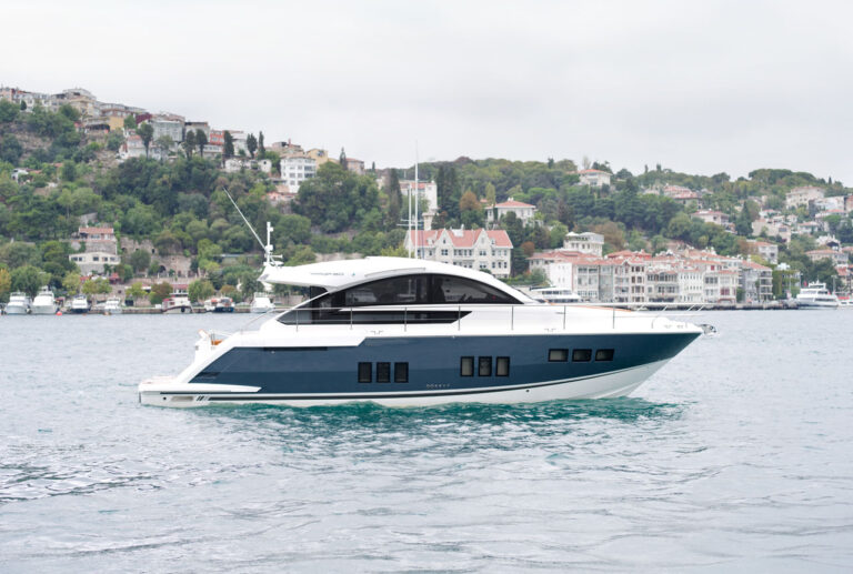 Motor yacht SERENITY - Main