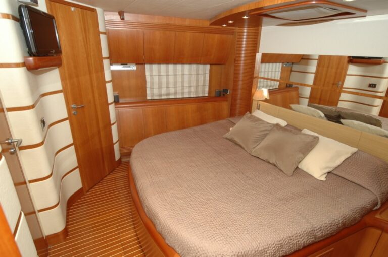 Motor yacht SWEET TITI - Master Cabin