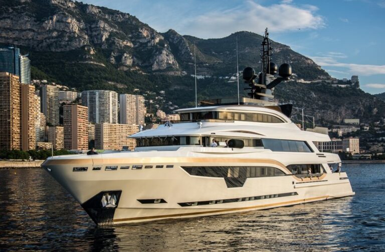 Palumbo Superyachts