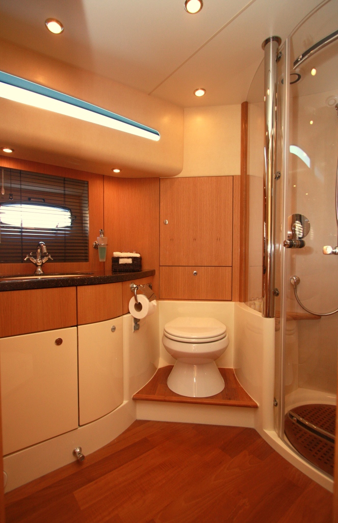 Motor yacht WAVE -  Bathroom 2