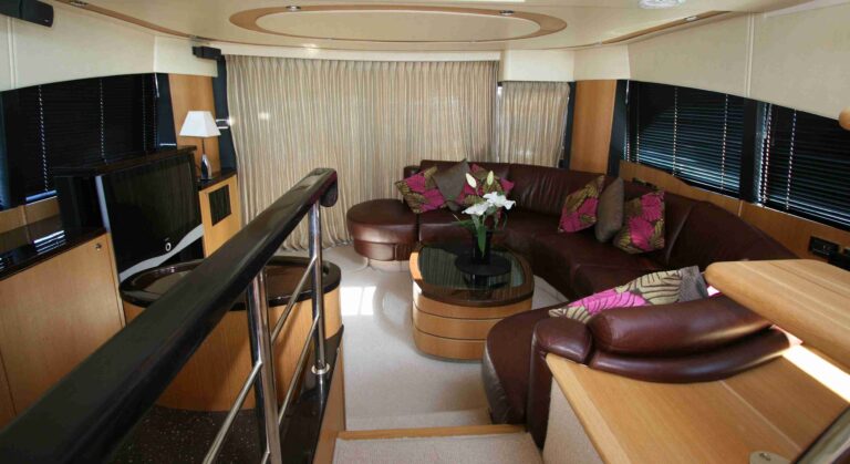 Motor yacht WAVE -  Main Salon