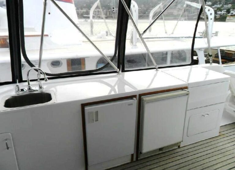 Motor yacht ZIA - Flybridge 2