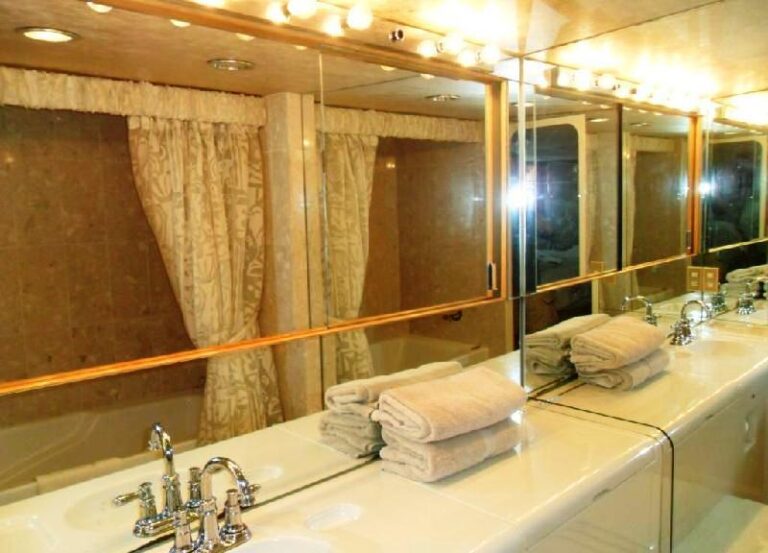 Motor yacht ZIA - Master Ensuite