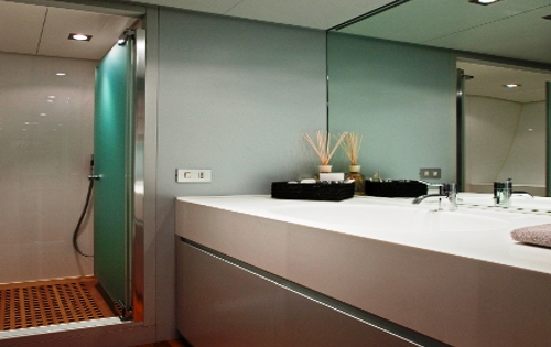 My Space - VIP Bath 2