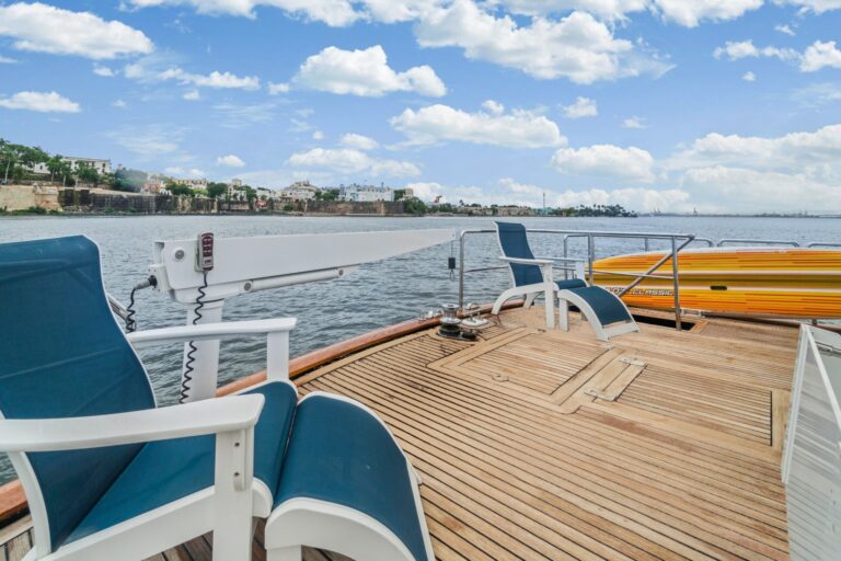 NIRVANA Interior - Aft Deck