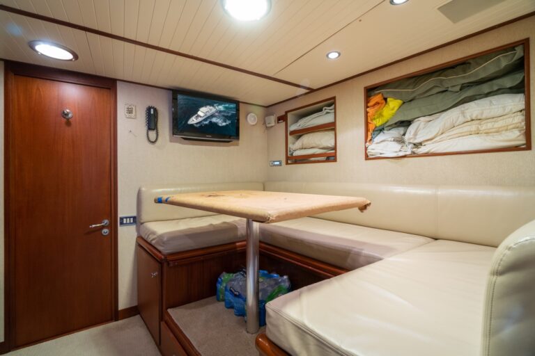 NIRVANA Interior - Crew Quarters