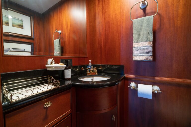 NIRVANA Interior - Crew Quarters