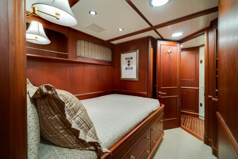 NIRVANA Interior - Double Cabin