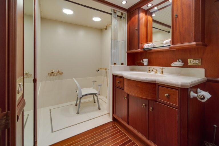 NIRVANA Interior - Master Ensuite