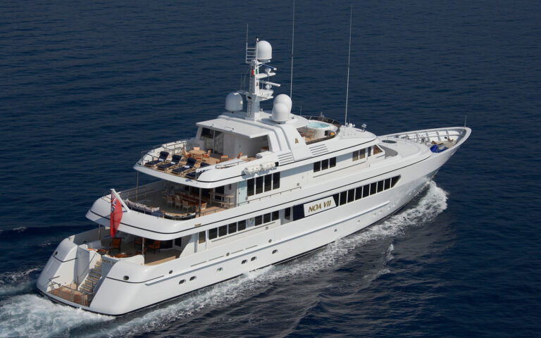 NOA VI Exterior
