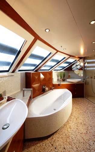 NORTHLANDER -  Master Bath