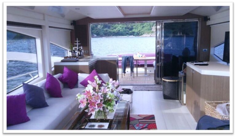Numarine 78HT yacht HIP NAUTIST Main Salon