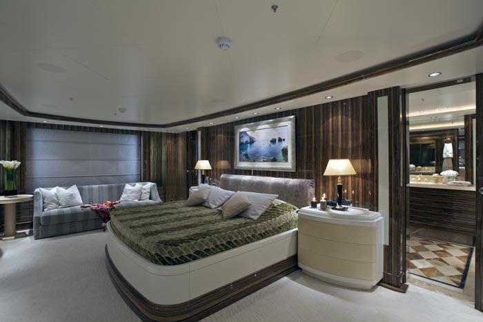 ONEIRO - Master Cabin