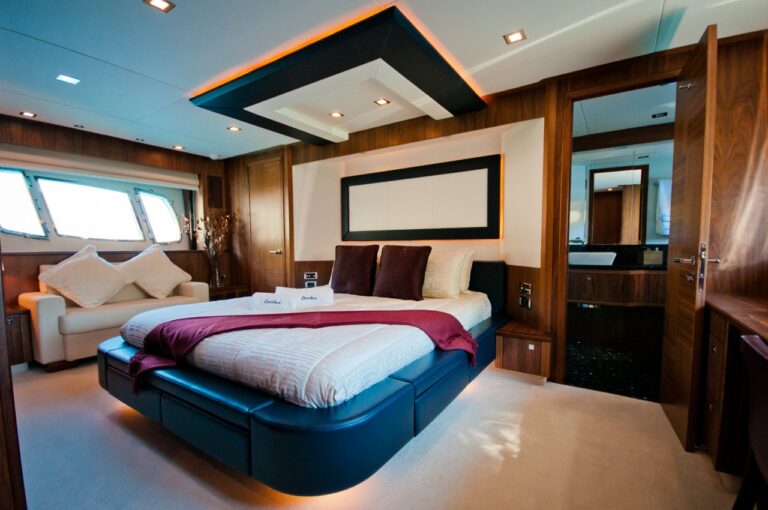 OOMKA - Master Cabin