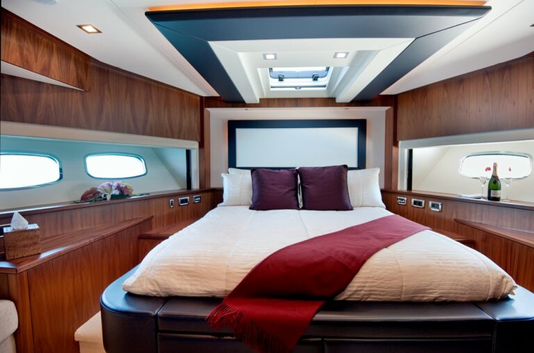 OOMKA - VIP Cabin