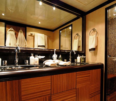OSCAR II - Ensuite Bathroom