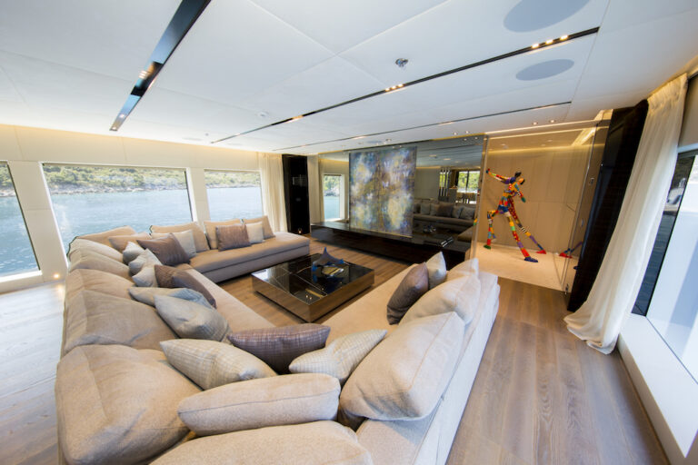 OURANOS YACHT LUXURY SALOON