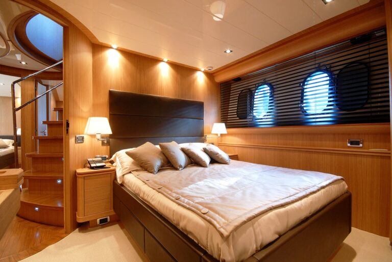 Double Cabin