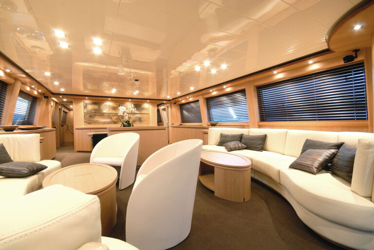 saloon
