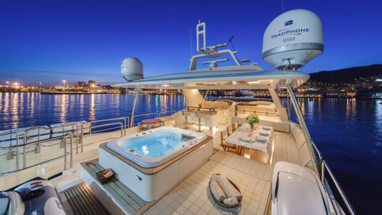 Outdoor Lounge