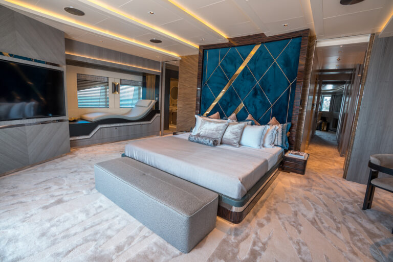 Owner Deck- Master Cabin (1)