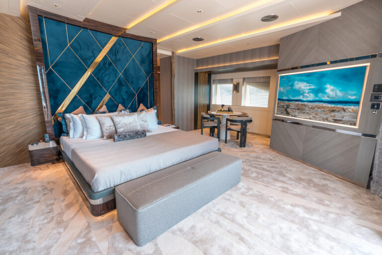 Owner Deck- Master Cabin (2)