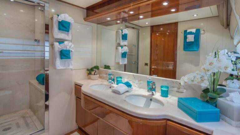 PARADISE - VIP ensuite