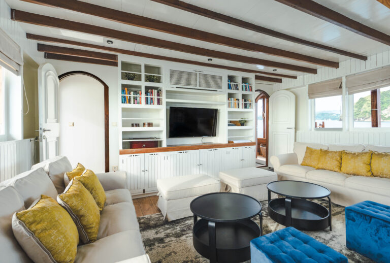 Saloon