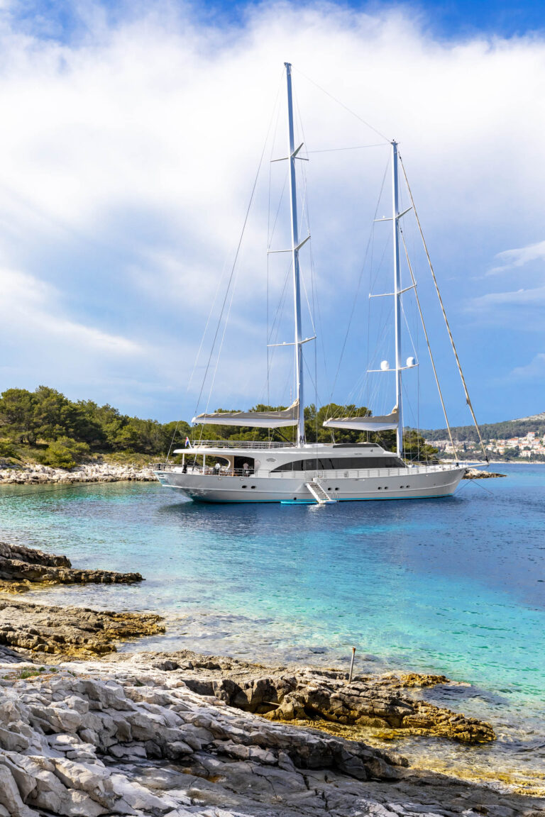Pakleni Island Acapella Yacht