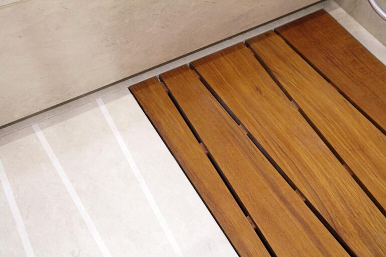 Petrus II Deck Detail