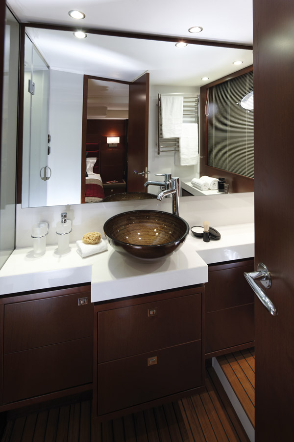 Princess 64 LADY M - Master Ensuite