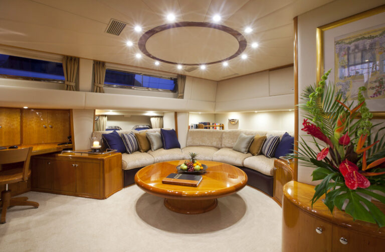 REE Port Salon