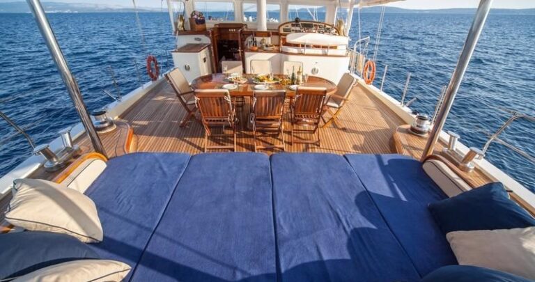 ROSA - Aft sunpad 2