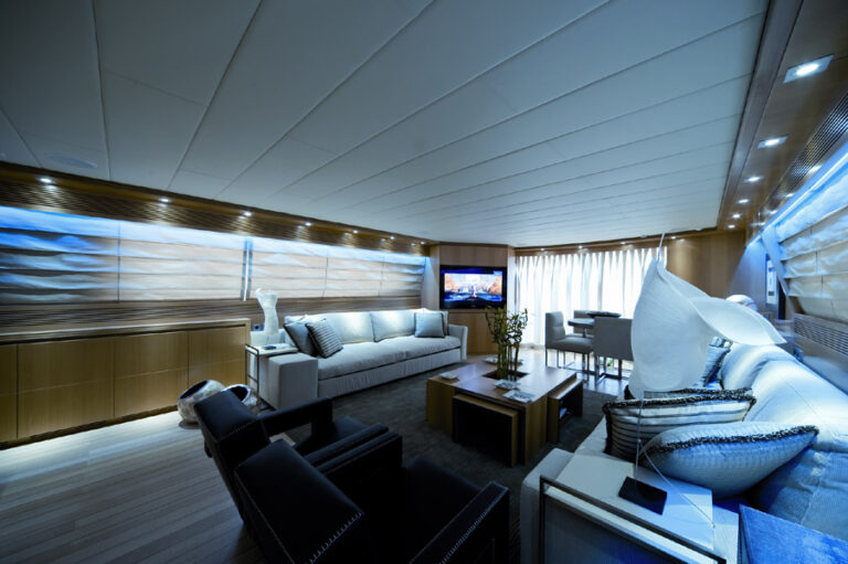 Ramina - Saloon 2