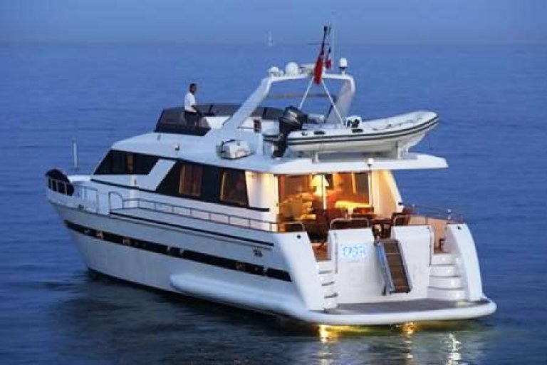 Luxury Charter Roa