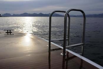 Roa Swim Platform