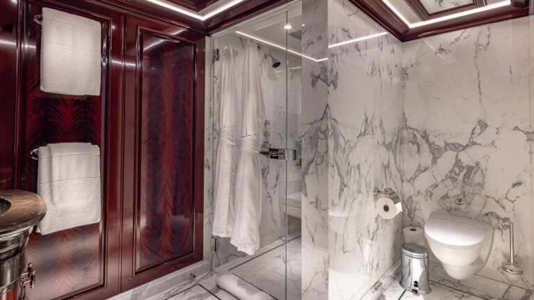 Rock It Twin Guest Cabin - Ensuite Credit Yachting Image