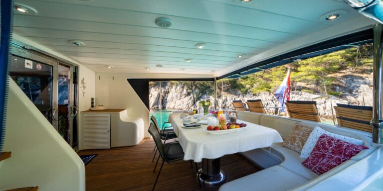 Exterior Dining Area