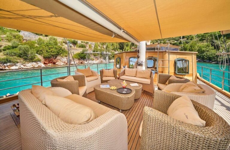 Exterior Relaxation Area