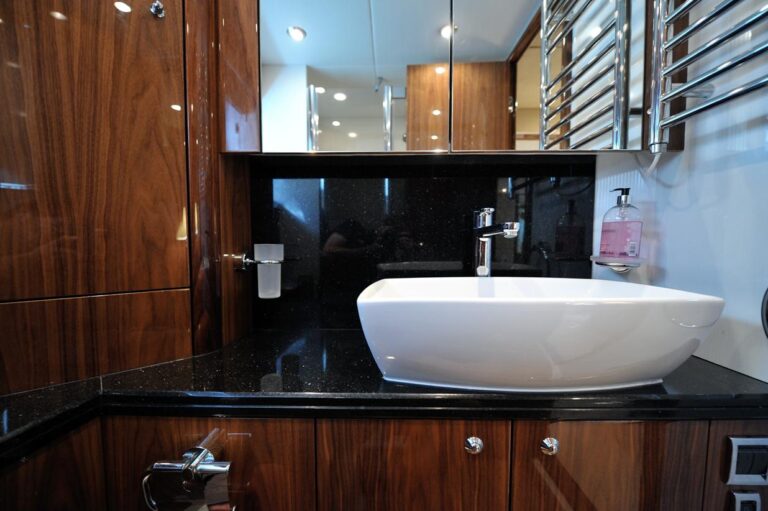 SEFERINO Bathroom