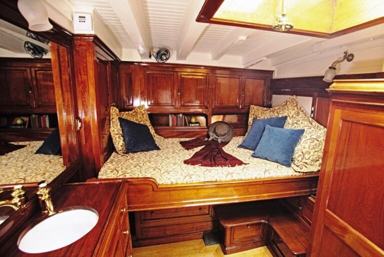 SINCERITY - Double Cabin