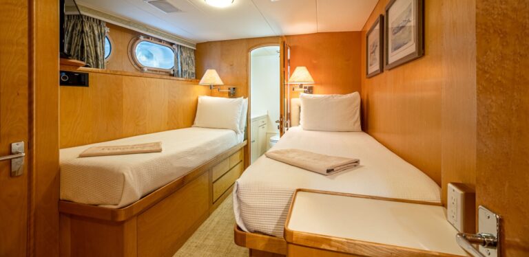 Twin cabin