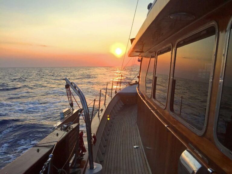 Side Deck